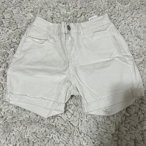 White kids old navy shorts